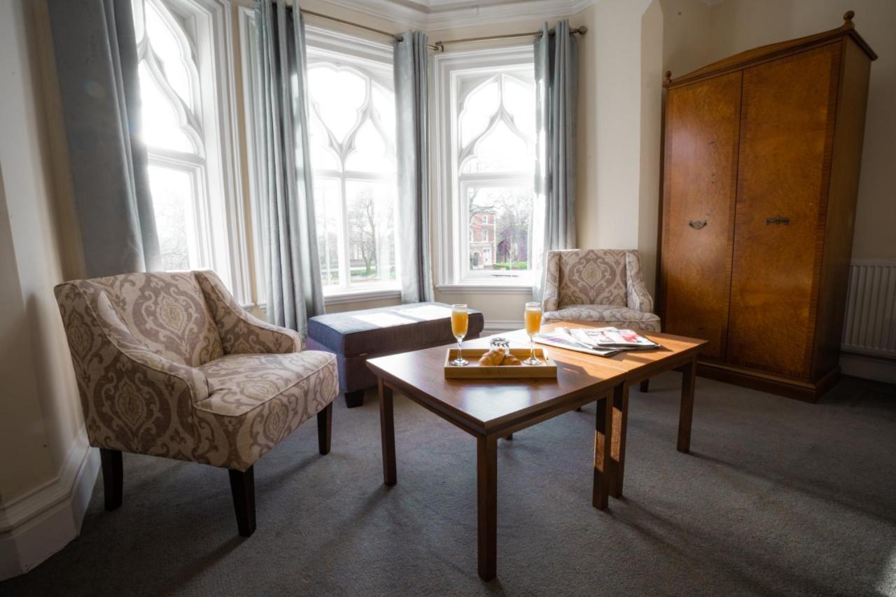 Milverton Hotel By Bevolve - Free Parking — Photos 1